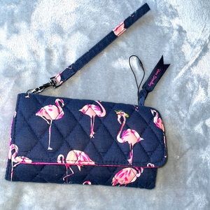⚡️⚡️⚡️Flash sale⚡️⚡️Vera Bradley ⚡️Flamingo Fiesta RFID 3-in-1  Bag 🦩
